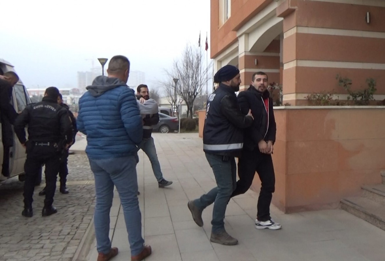 "Her zaman sahnedeyiz" dediler;