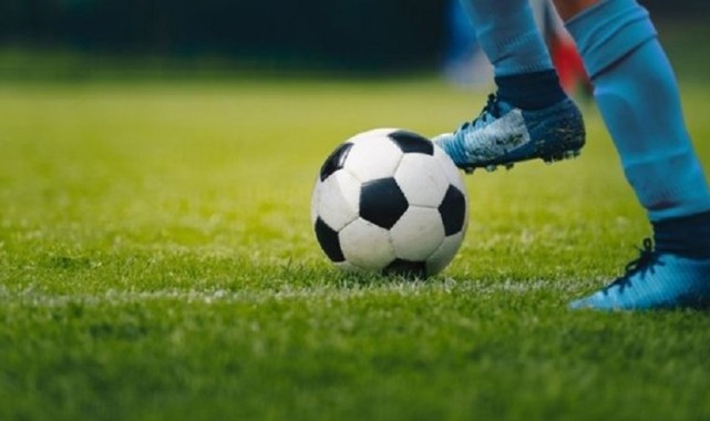 Dünyanın En İyi Futbolcusu Kimdir? Dünyanın En İyi Futbolcuları Arasında Kimler Var?;