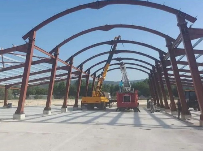 Açılışı ertelendi;