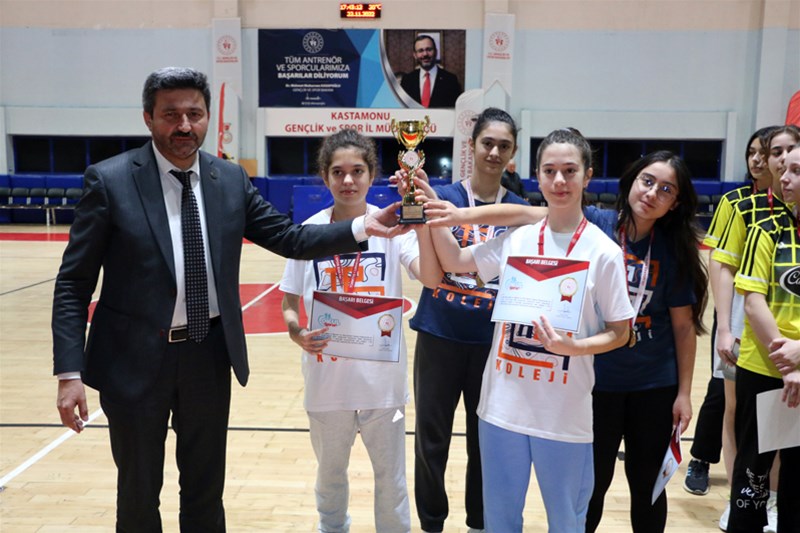 Badminton’da İl Birinciliği müsabakaları düzenlendi;