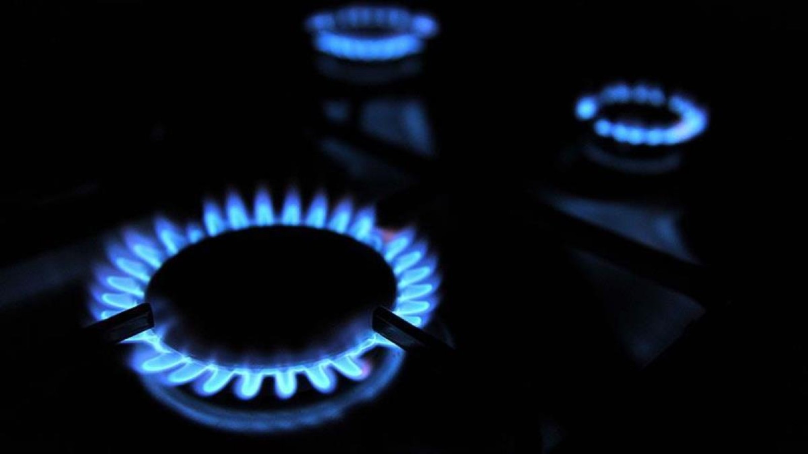 Doğalgaz hizmet bedellerine dev zam!;