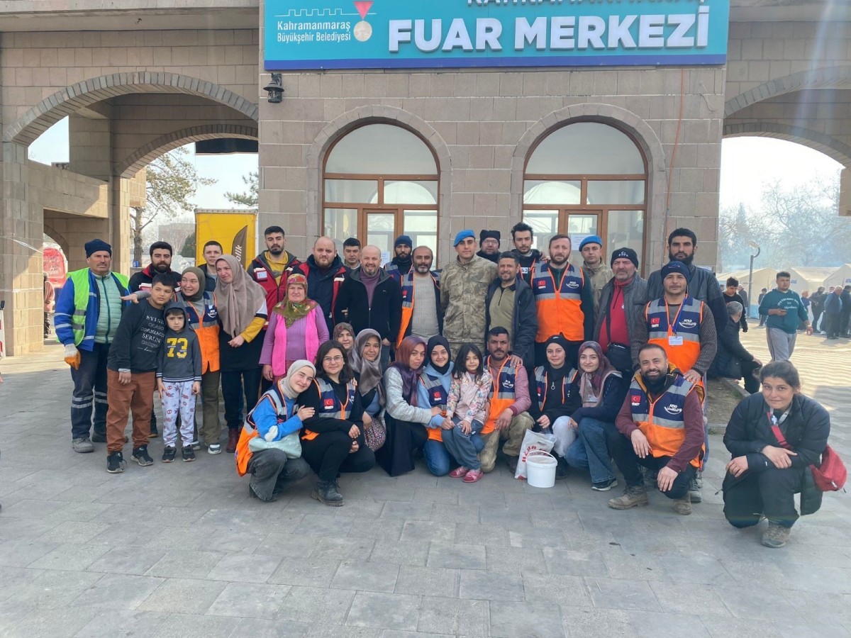 AFAD gönüllüleri çocuklarla vedalaştı;