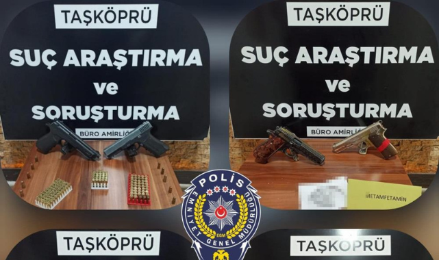 Taşköprü'de 5 araçtan 7 silah çıktı;