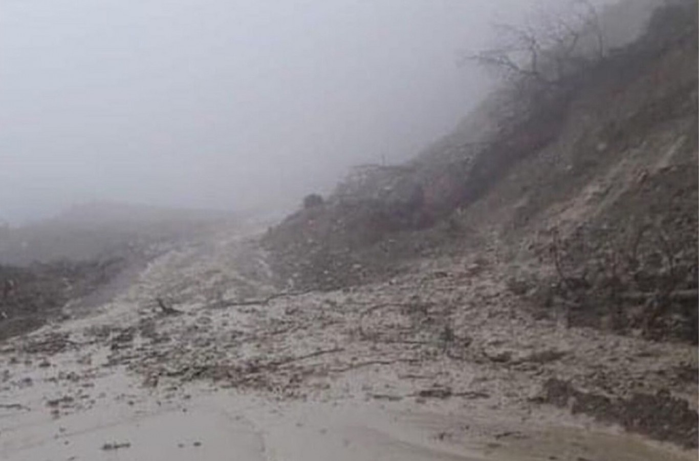 Çatalzeytin yolu kapandı;