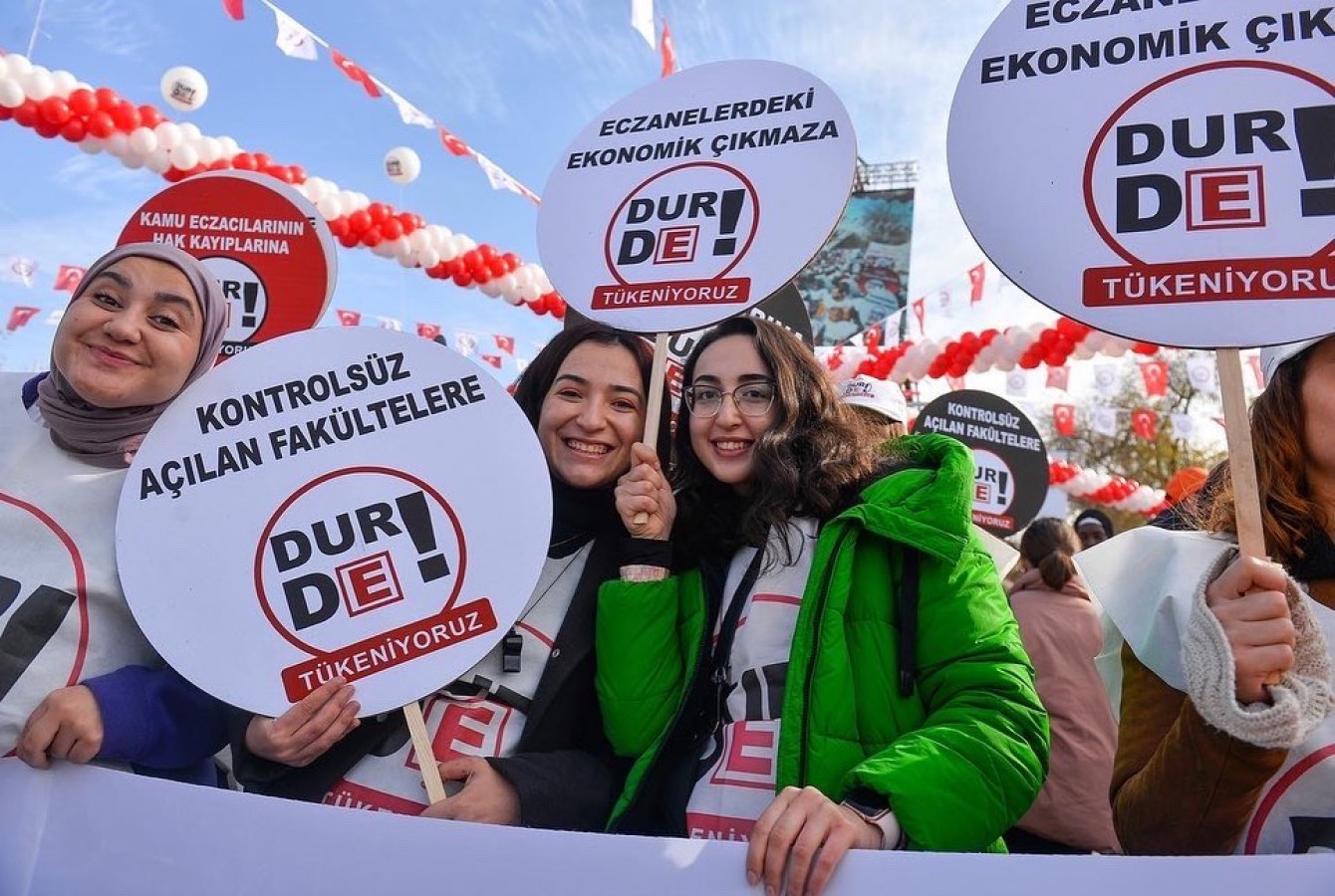 “Eczacıların yok sayılmasına 'Dur' diyoruz";