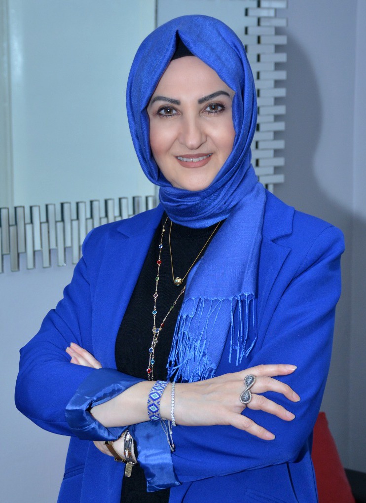 Gazeteci Muradiye Ergin AK Parti'den aday adayı;