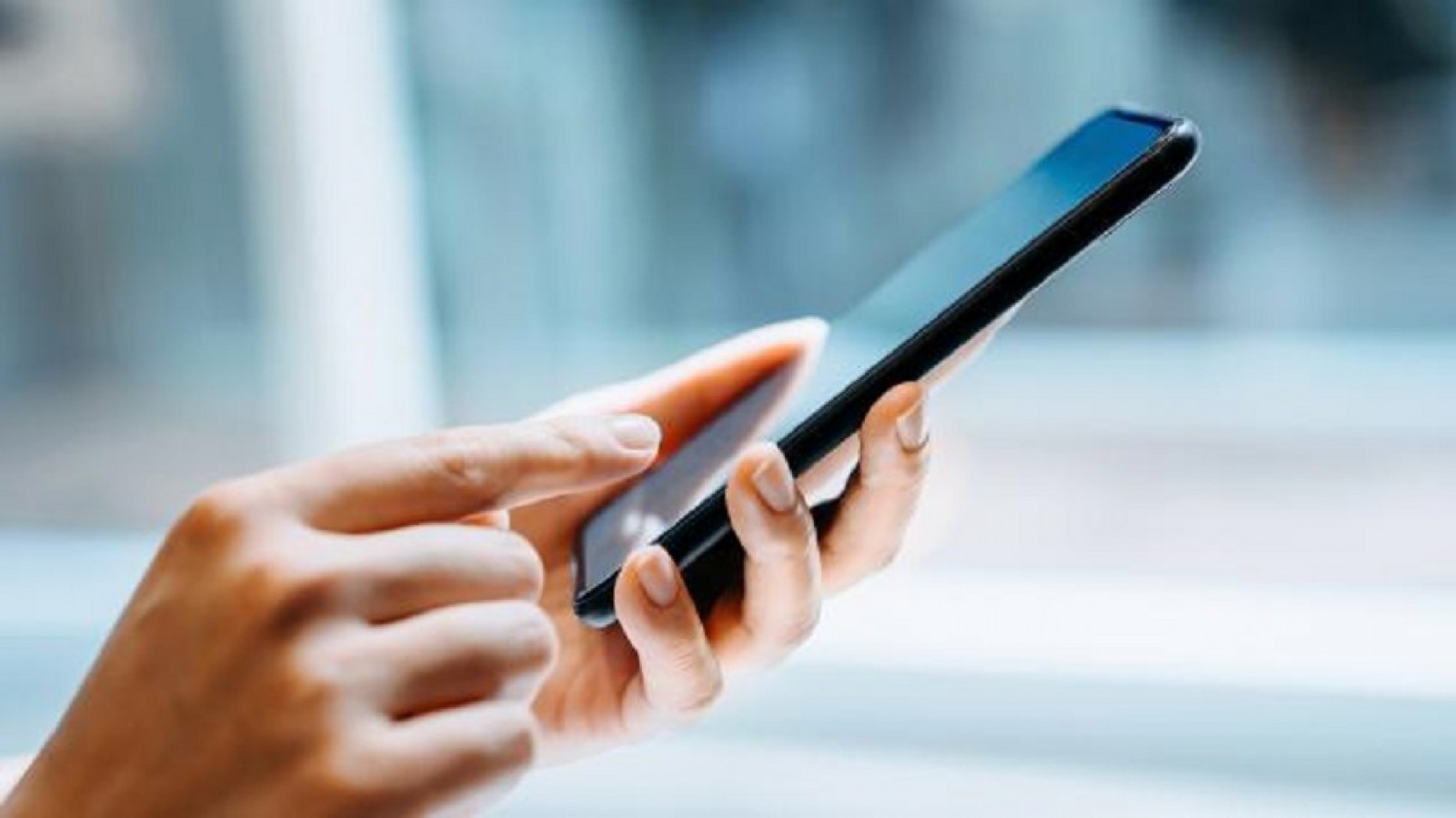 İthal cep telefonlarına gümrük zammı iptal edildi;