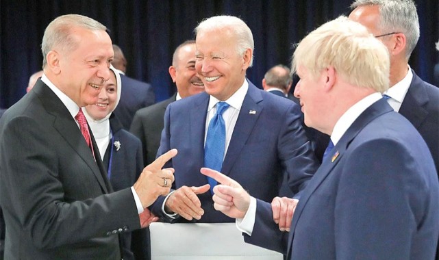 Hepsi gitti, Erdoğan kaldı;
