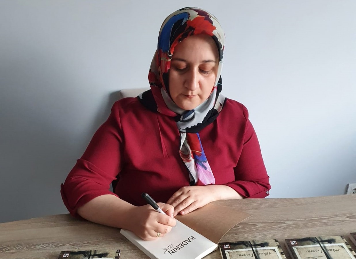 Azmin zaferi: okula gidemedi ama kitap yazdı;