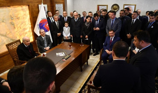 MHP lideri Bahçeli, Kastamonulu başkanla görüştü;