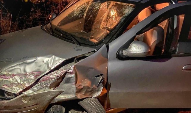 Taşköprü’de iki otomobil çarpıştı: 1’i ağır, 3 yaralı;