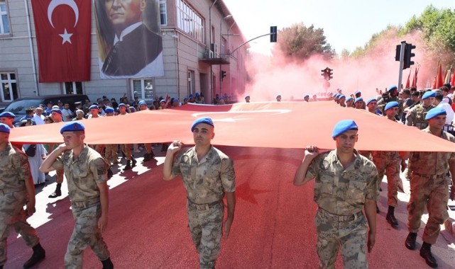 Büyük Zafer, Kastamonu'da coşkuyla kutlandı;